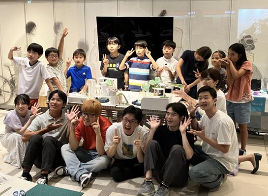 子ども建築家塾の集合写真