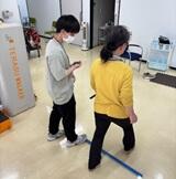 バランス検査の様子の画像