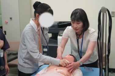 鍼灸学コース体験授業の様子